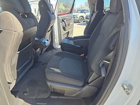Used 2017 Chevrolet Traverse LT image 11