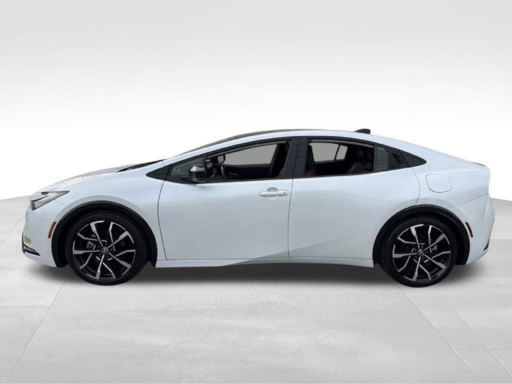 Used 2023 Toyota Prius Prime FWD image 5