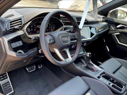 New 2025 Audi Q3 2.0T Premium Plus w/ Premium Plus Package image 8