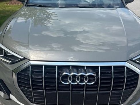 Used 2024 Audi Q3 2.0T Premium AWD/4WD image 2