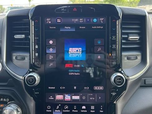 New 2026 RAM 1500 Laramie AWD/4WD image 5