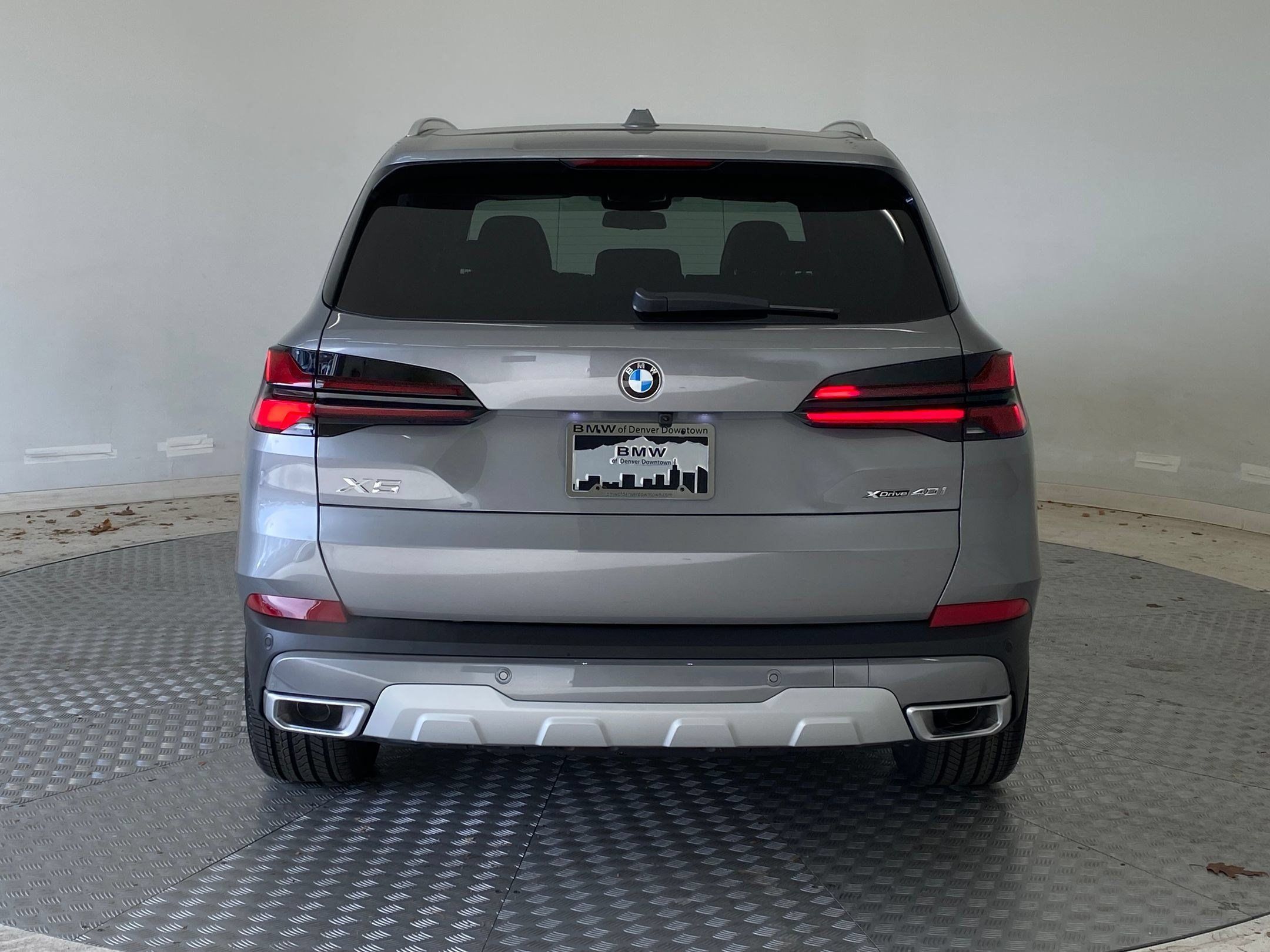Used 2026 BMW X5 xDrive40i w/ Climate Comfort Package AWD/4WD image 9