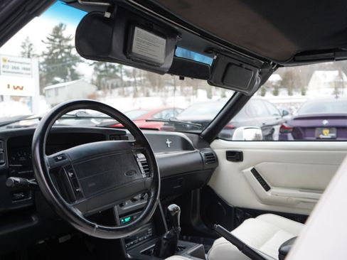 Used 1993 Ford Mustang LX image 41