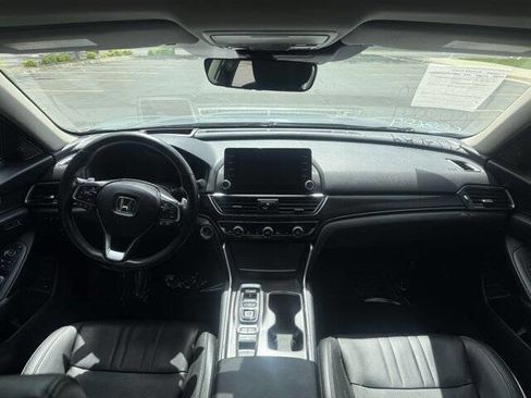 Used 2021 Honda Accord Touring image 11