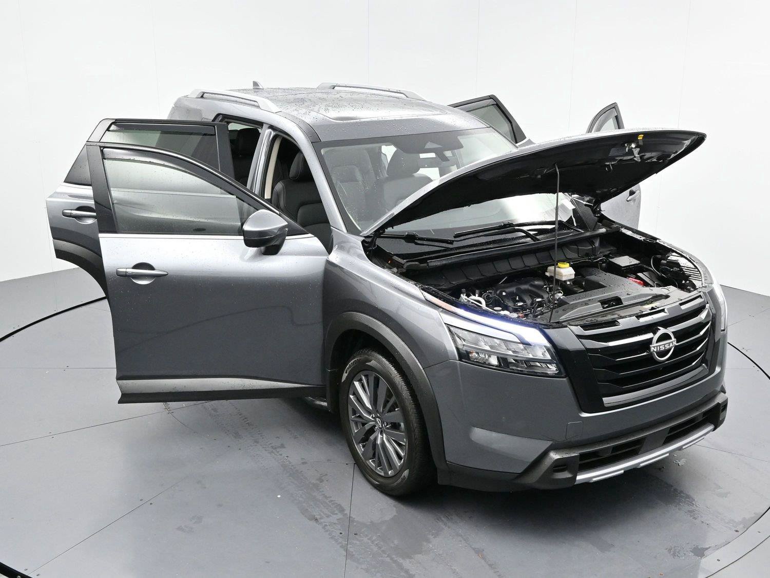 Used 2025 Nissan Pathfinder SL w/ SL Premium Package FWD image 38