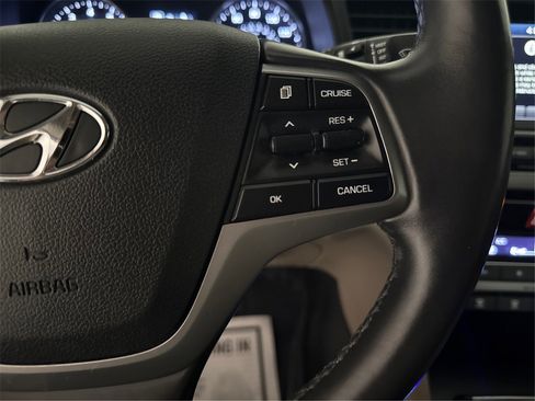 Used 2018 Hyundai Elantra Limited image 25