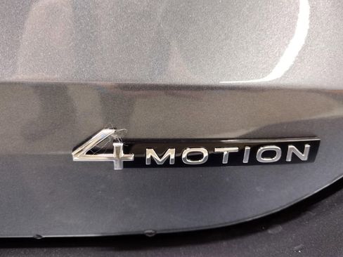 New 2026 Volkswagen Tiguan SE image 13