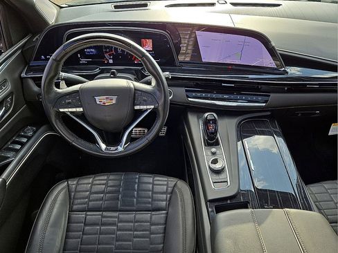 Used 2024 Cadillac Escalade V w/ Heavy-Duty Trailer Package image 18