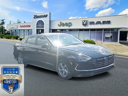 Used 2023 Hyundai Sonata SE w/ Preferred Accessory Package