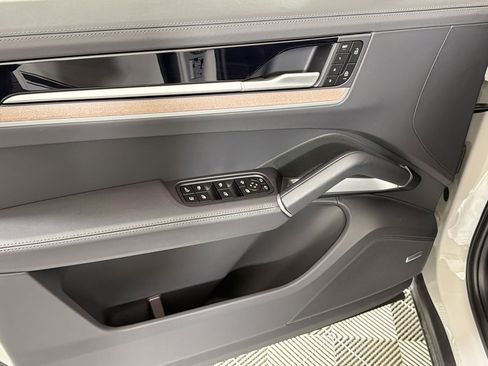 New 2026 Porsche Cayenne S AWD/4WD image 15