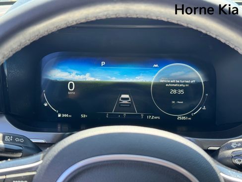 Certified 2023 Kia Sorento SX image 14