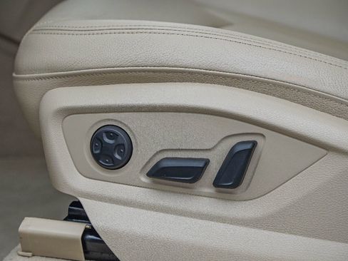 Used 2019 Audi Q7 3.0T Premium Plus w/ Premium Plus Package image 24