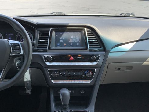 Used 2019 Hyundai Sonata SE FWD image 31