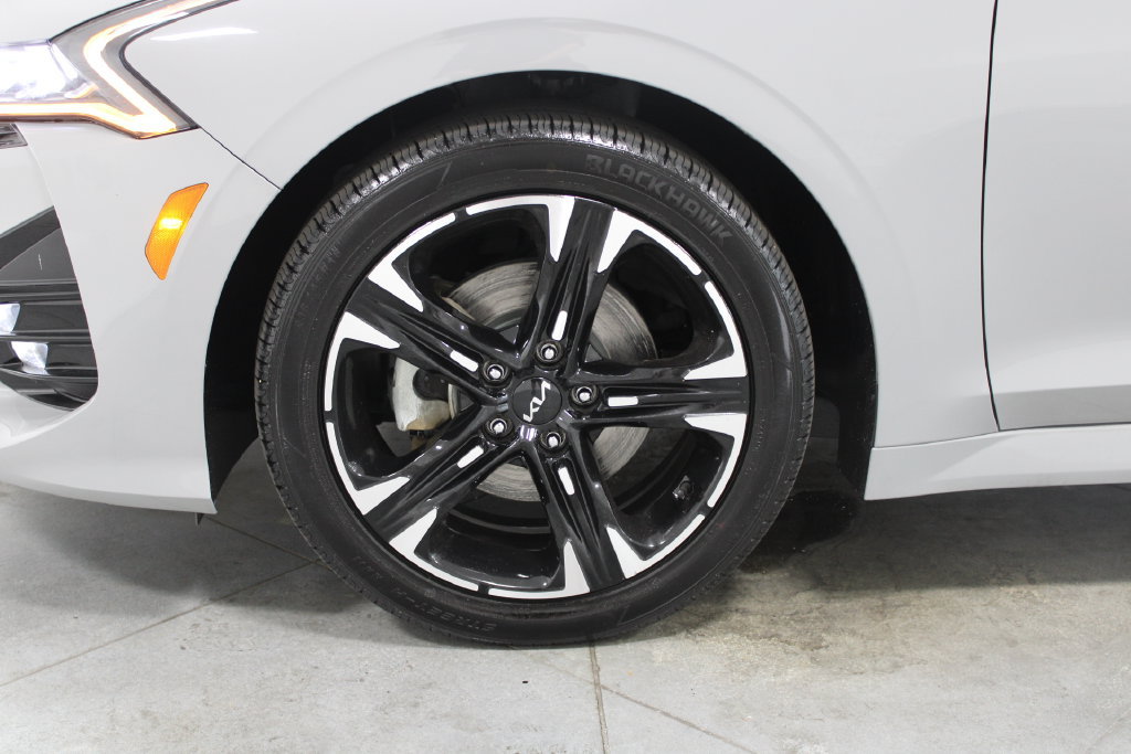 Used 2024 Kia K5 GT-Line w/ GT-Line Premium Package FWD image 18