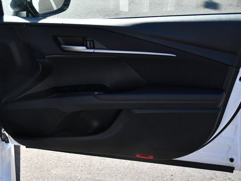 Used 2025 Toyota Camry LE FWD image 44
