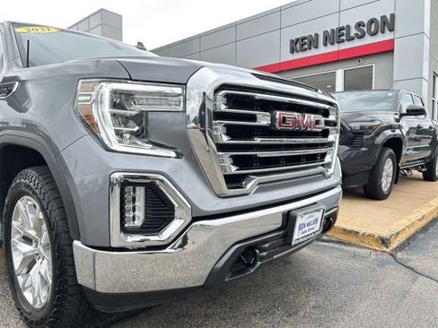 Used 2021 GMC Sierra 1500 SLT w/ SLT Premium Package AWD/4WD image 4