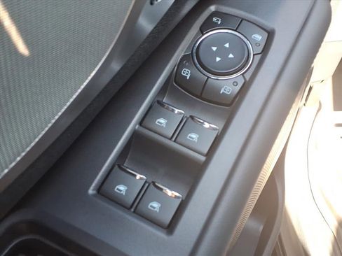 Used 2025 Ford Expedition Active image 24