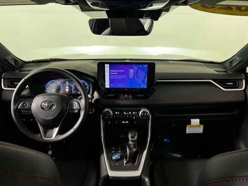 Certified 2025 Toyota RAV4 XSE image 27