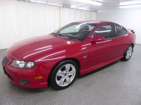 Used 2004 Pontiac GTO w/ Limited Edition Pulse Red RWD image 3