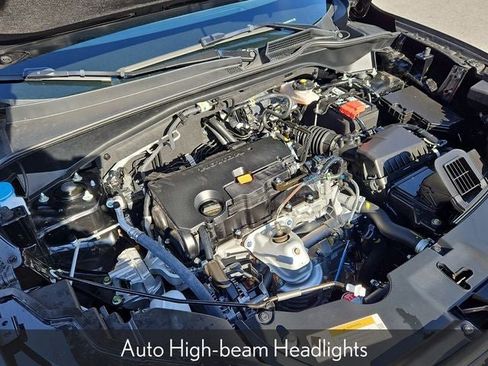 Certified 2025 Honda HR-V LX image 32