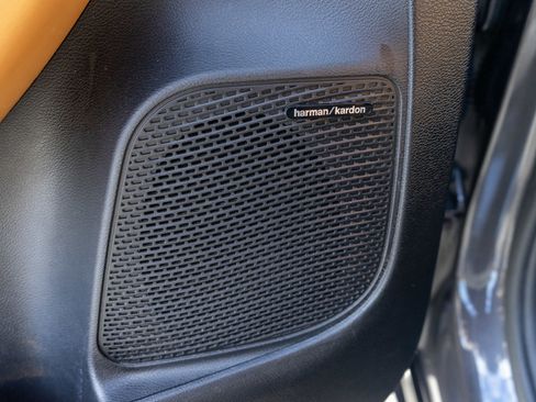 Used 2022 Chrysler Pacifica Pinnacle image 16