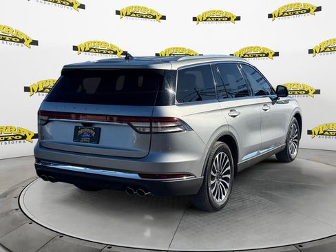 Used 2022 Lincoln Aviator Reserve image 6