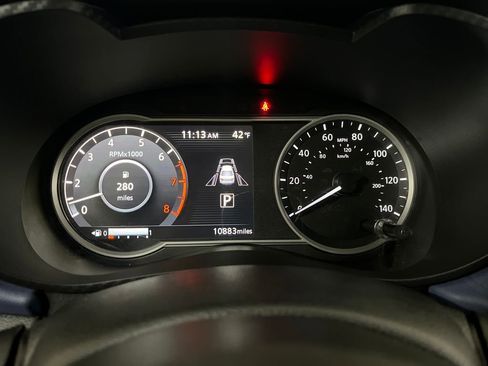 Used 2024 Nissan Versa SV w/ Trunk Package image 62