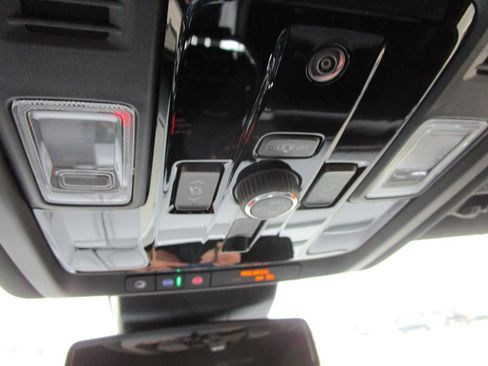 New 2026 GMC Yukon Elevation image 40