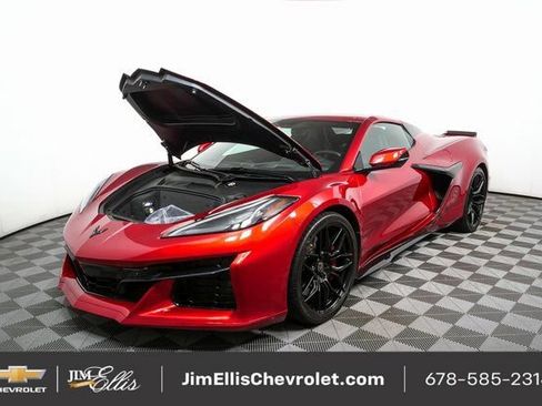Used 2023 Chevrolet Corvette Z06 image 35
