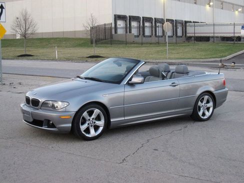 Used 2004 BMW 325Ci Convertible image 17