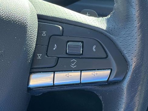 Certified 2024 Cadillac XT4 Sport image 32