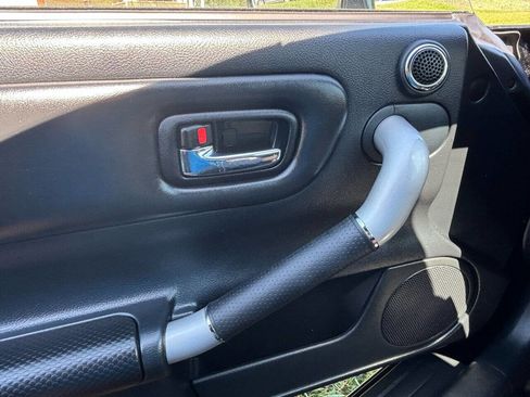 Used 2003 Toyota MR2 image 26