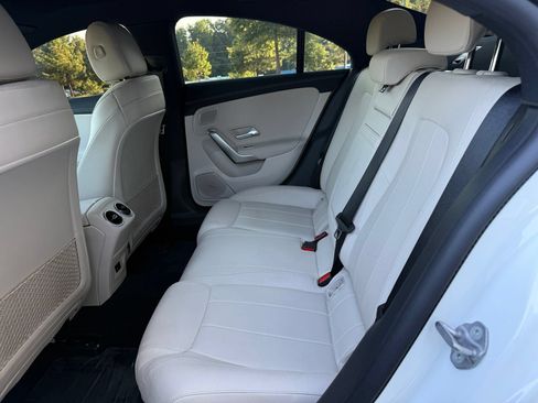 Used 2021 Mercedes-Benz CLA 250 image 40
