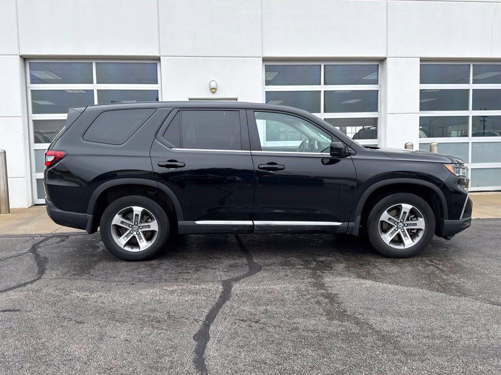 Used 2024 Honda Pilot EX-L image 3