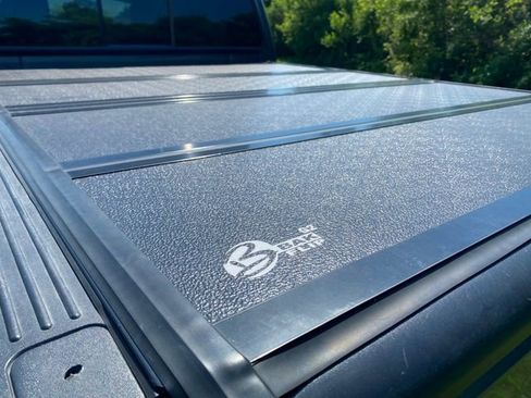 Used 2004 Ford F250 Lariat image 11