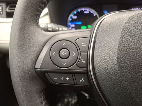 Certified 2022 Toyota RAV4 XLE Premium image 17