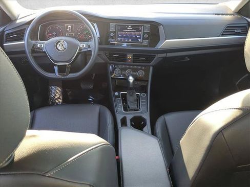 Used 2020 Volkswagen Jetta SE FWD image 17