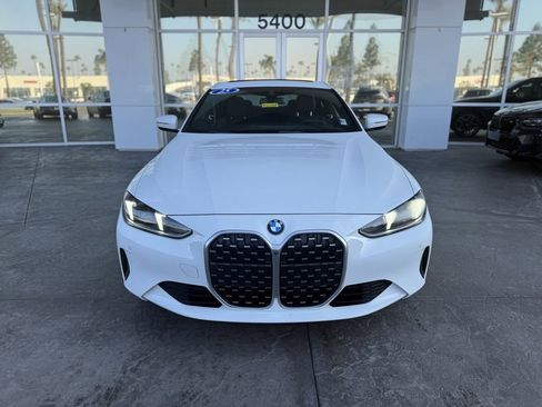 Used 2025 BMW 430i Coupe w/ Convenience Package image 2
