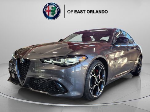 New 2025 Alfa Romeo Giulia w/ Veloce Package Rwd image 4