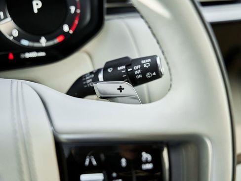 Used 2024 Land Rover Range Rover SV image 68