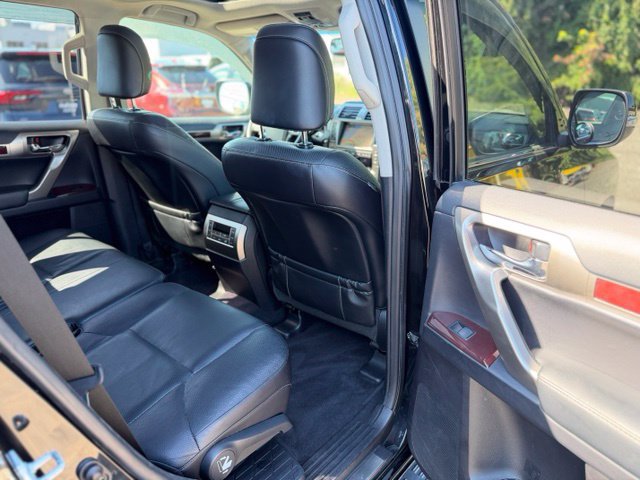Used 2015 Lexus GX 460 w/ Premium Package AWD/4WD image 10