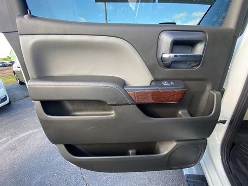 Used 2018 GMC Sierra 1500 SLT w/ SLT Premium Package image 19