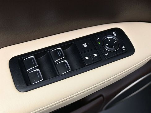 Used 2017 Lexus RX 450h 450h image 3