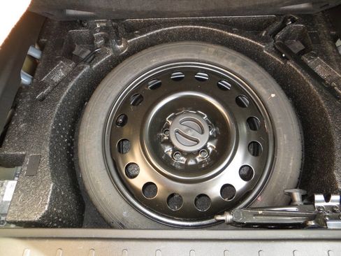 Used 2016 Chevrolet Equinox LT w/ Convenience Package image 32