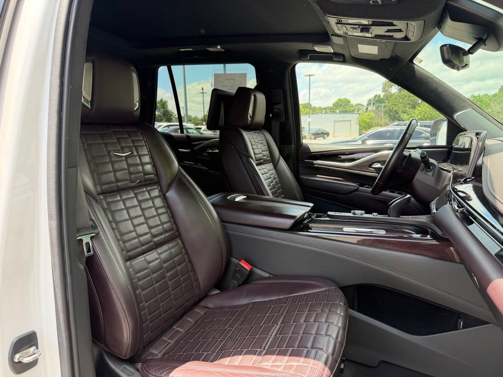 Used 2021 Cadillac Escalade Sport Platinum AWD/4WD image 34