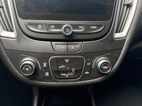 Used 2024 Chevrolet Malibu LS FWD image 23