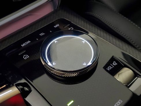 Certified 2025 BMW X3 xDrive30i w/ Premium Package image 21