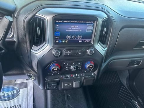 Used 2021 Chevrolet Silverado 1500 LT AWD/4WD image 23