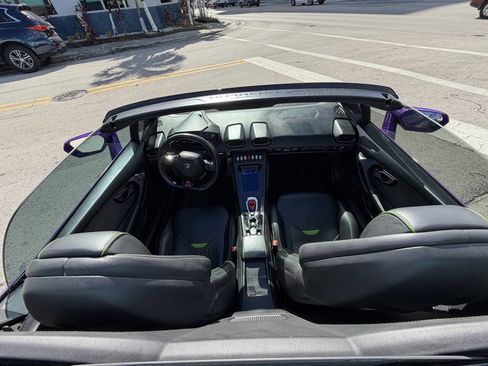 Used 2020 Lamborghini Huracan EVO image 30