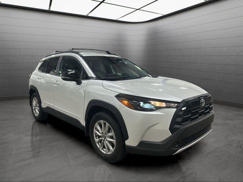 New 2026 Toyota Corolla Cross LE image 28